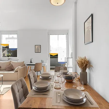 Apartment Goltan In - Zentral, Wifi, Parkplatz Neutraubling