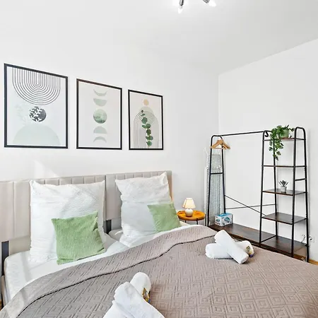 Goltan In - Zentral, Wifi, Parkplatz *