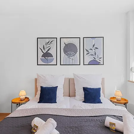 Goltan In - Zentral, Wifi, Parkplatz Apartment Neutraubling