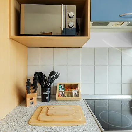 Apartment Goltan In - Zentral, Wifi, Parkplatz Neutraubling